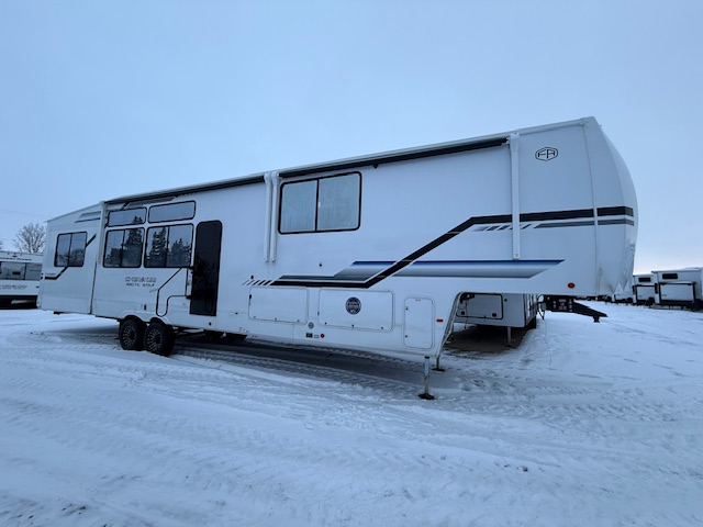 2026 ARCTIC WOLF  38LEAH