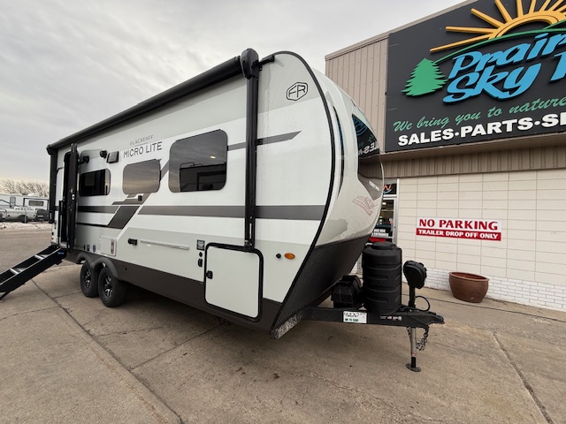 2026 FLAGSTAFF MICRO LITE 22FBS