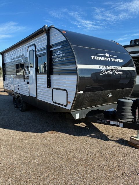 2021 DELLA TERRA 221ML