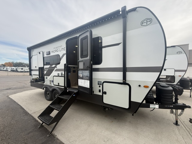 2027 FLAGSTAFF 22LKS